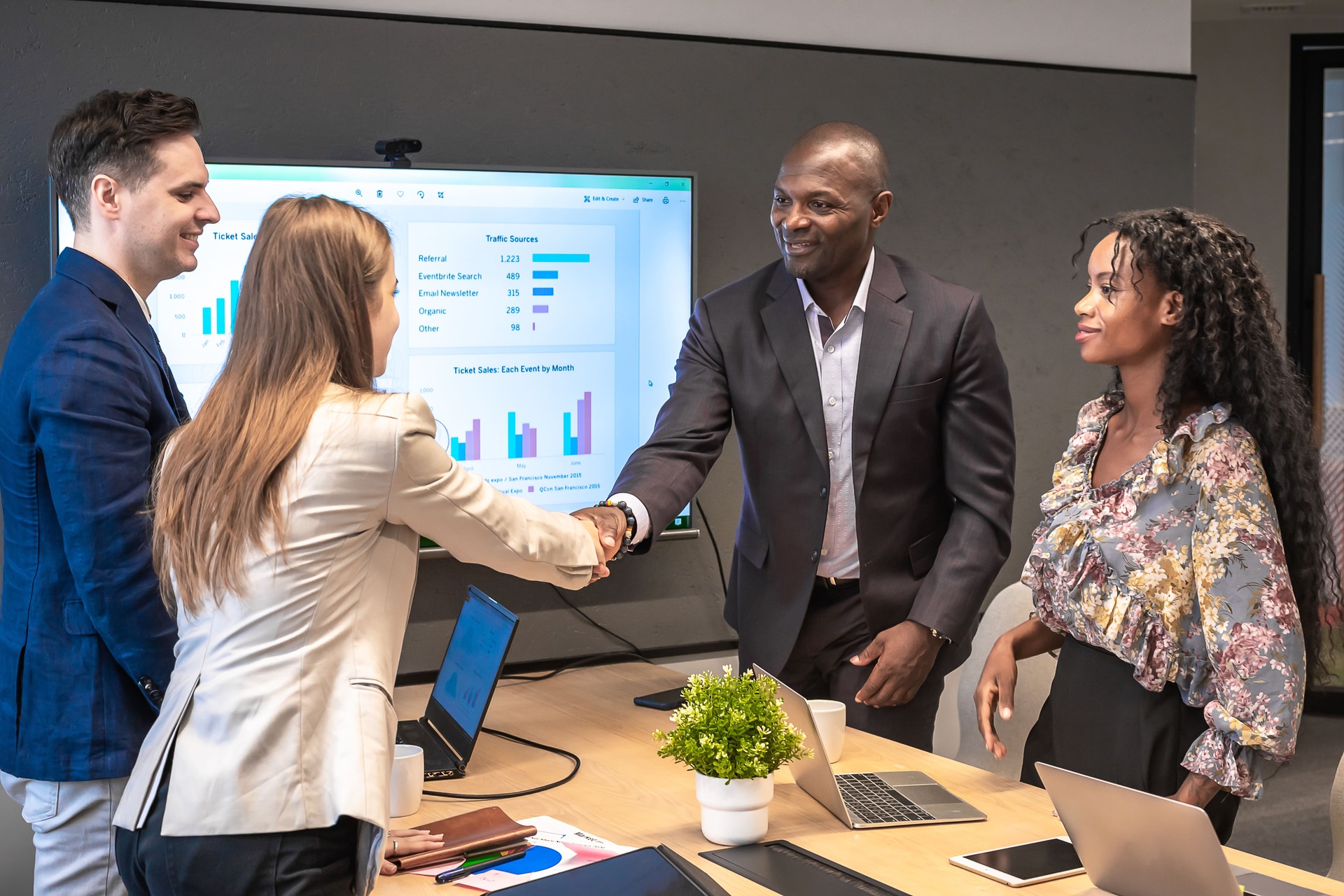 business-professionals-at-a-modern-meeting-in-office